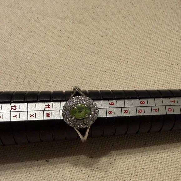 ROYAL PERIDOT CUBIC ZIRCONIA STERLING SILVER WOMEN RING SIZE 10